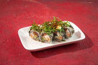 Ролл лосось краб