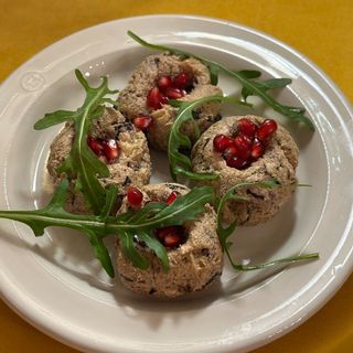 ბადრიჯანი ნიგვზით