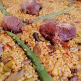 Paella Con Carrilleras de Cerdo y Setas (Para 2 Personas)
