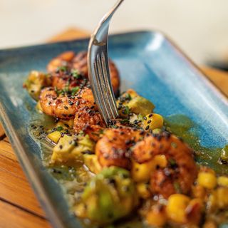 Langostinos salteados