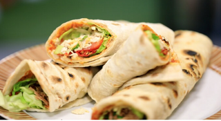 Malfouf & Harissa & Fromage & Omelette & Jambon & Frites