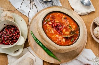 Ciorbă de fasole cu ciolan afumat