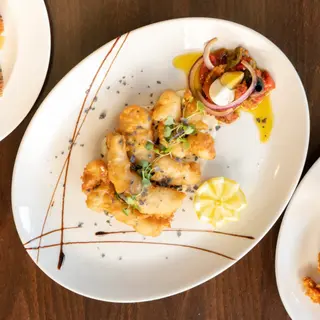 Delicias De Merluza En Tempura Y Alioli Suave