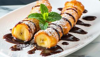 Banan w cieście kokosowym 2 połówki