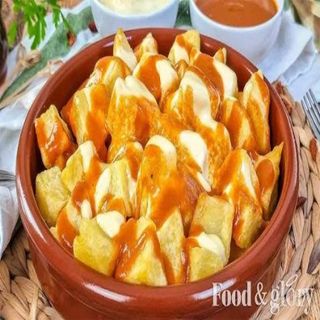 Patatas bravas