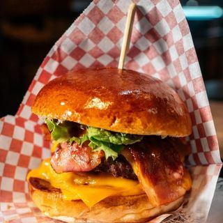 BARBACOA, BACON & CRUNCH