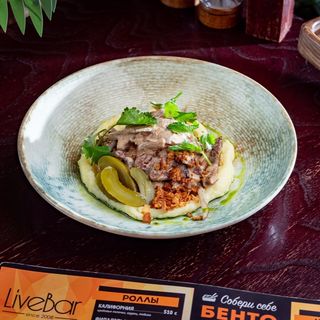 Бефстроганов с картофельным пюре