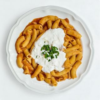 Пене с доматен сос и страчитела  (450г)