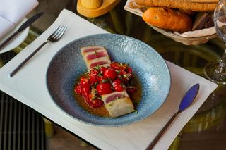 Ton în stil Sicilian