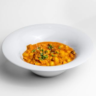 Njoki s piletinom, pršutom i gljivama