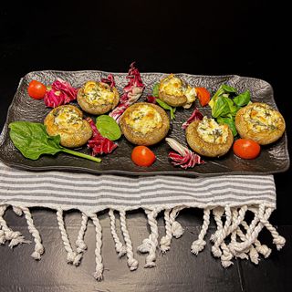 Ciuperci cu branza de bivolita 