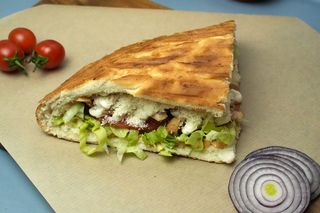 Донер немецкий в лепёшке Цезарь (200г)