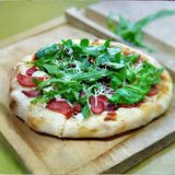 Римская пицца "Мясное ассорти с руколой" (30 см.)