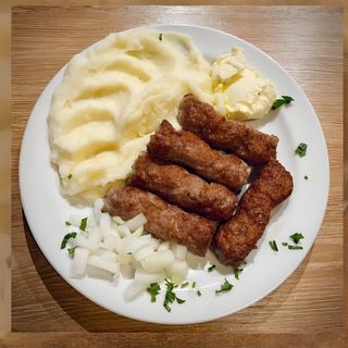 Ćevapi na kajmaku 5 komada
