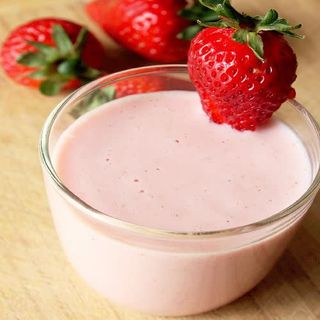 Strawberry lassi