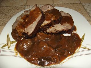 Pieczeń wieprzowa w sosie