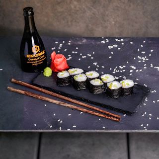 Рол Макі з огірком, сиром та авокадо (250г)