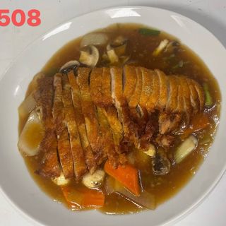 508 Pato Con Champiñones