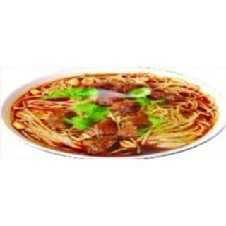 Tallarines Con Sopa Especial Y Ternera Picante