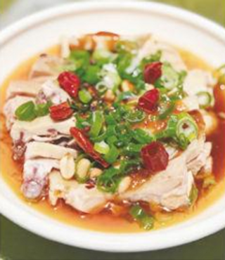 Pollo con salsa di arachidi