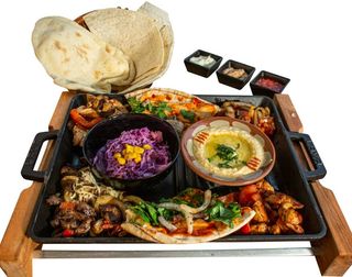 Nr 7- Danie Fenicja mięsna - 4 rodzaje mięs z grilla