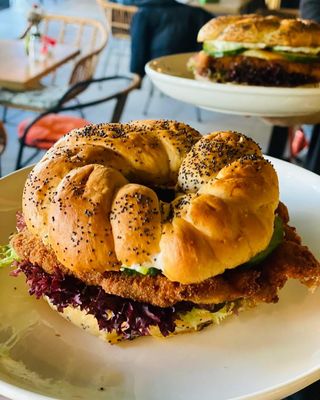 Bajgiel z karkówką