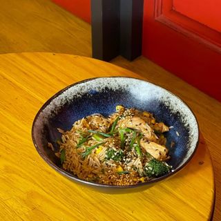 Рис басматі з куркою в кисло солодкому соусі (400г)