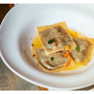 Pasta Rellena De Pato Confitado