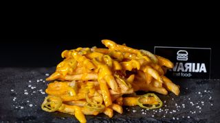 Cheddar halapenjo pomfrit