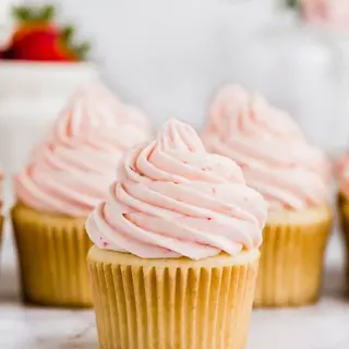 Cupcake limón con frutos rojos