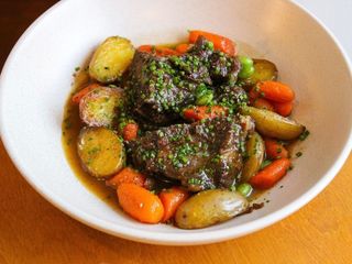 Яловиче рагу (330g)