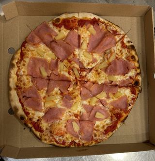 12 Pizza Hawaiana (33 Cm.)