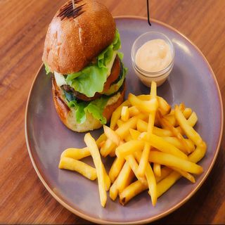 Cheder cheese burger