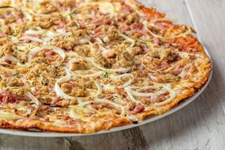 Pizza Atún (Mediana)