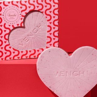 Brutto e Buono bianco rosa con mandorle e lampone