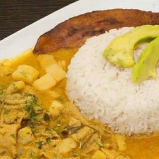 Guatita,arroz,maduro,aguacate 