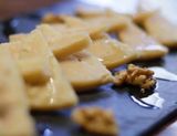 Triángulos De Queso Manchego Con Vinagreta De Nueces (8 Uds.)