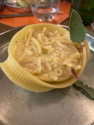 Pasta patate e provola 