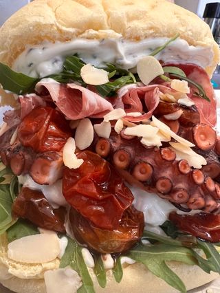 Panino Polpo esagerato 