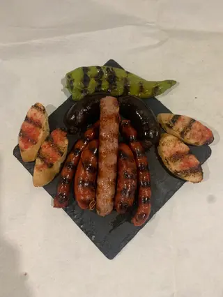 Mini parrillada a la brasa 