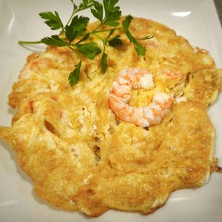 huevos revueltos con gambas