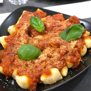 Scazzuoppoli al pomodoro
