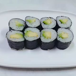 #77 Maki De Aguacate (8 Uds.)