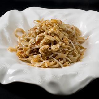 307. Pad thai di carne