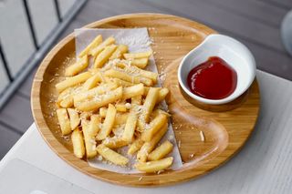 Картопля фрі з Пармезаном