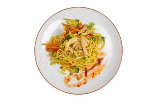 Азиатски Нудли с Къри и Пиле (350г)