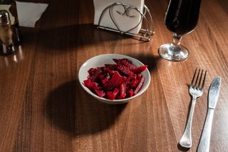 Salata de sfecla rosie