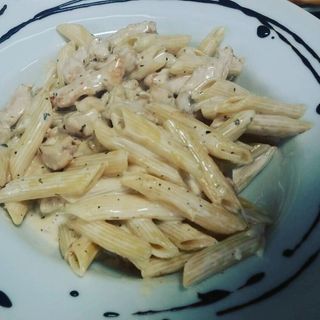 Penne sa 5 vrsta sira i Bechamel sosem