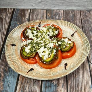 Салата с Домат, Тиквичка и Патладжан (350г)