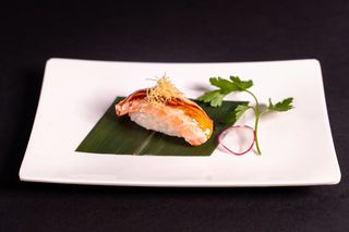 201. Salmone flambé - 2 pezzi